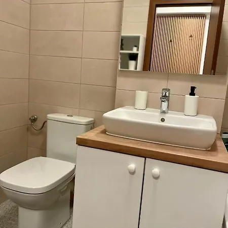 Confort 4 בוקרשט